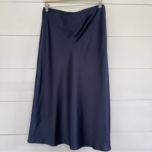 Ralph Lauren Navy Charmeuse Skirt - Picture 2 of 7
